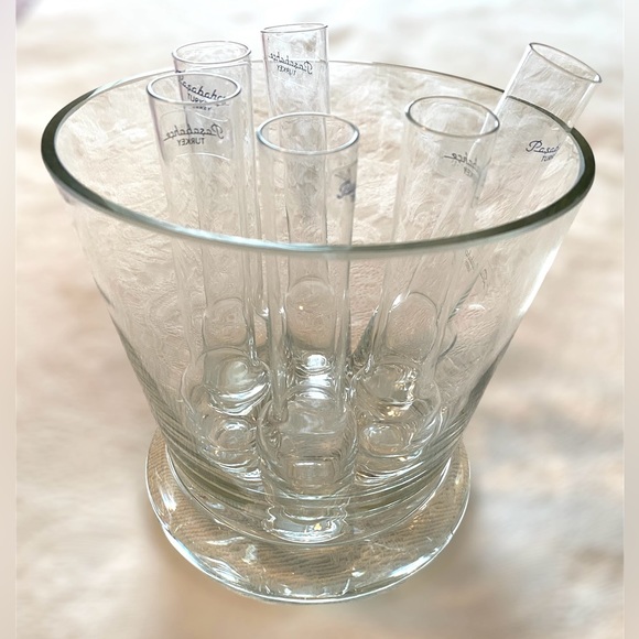 Pasabahce seven piece vodka set - Picture 2 of 11